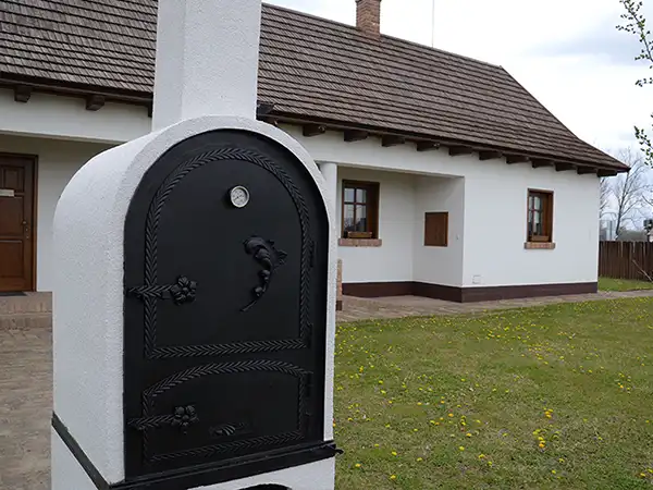 A mobilkemence árai.